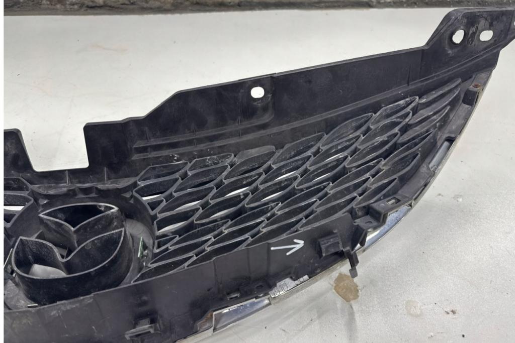Mazda 6 II GH 2007-2012 hatchback 2.0 16v petrol MT 108 kW 2008  Mriežka predná (maska chladiča) GS1D50712