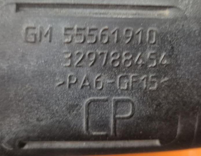 Opel Zafira B 2005-2014 hatchback 1.9 CDTI diesel MT 88 kW 2006  Hadica chladenia vzduchu 55561910