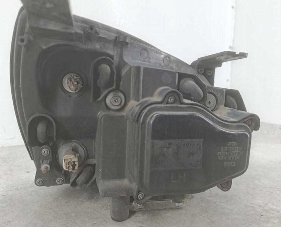 Opel Antara 2006-2015 hatchback 2.2 CDTI diesel AT 120 kW 2011  Svetlo predné ľavé 00024705 ; 5DV00900000