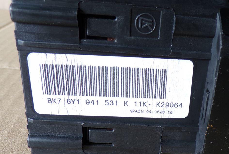 Skoda Fabia I 1999-2007 hatchback 1.4 16v petrol MT 55 kW 2001  Prepínač svetiel 6Y1941531K