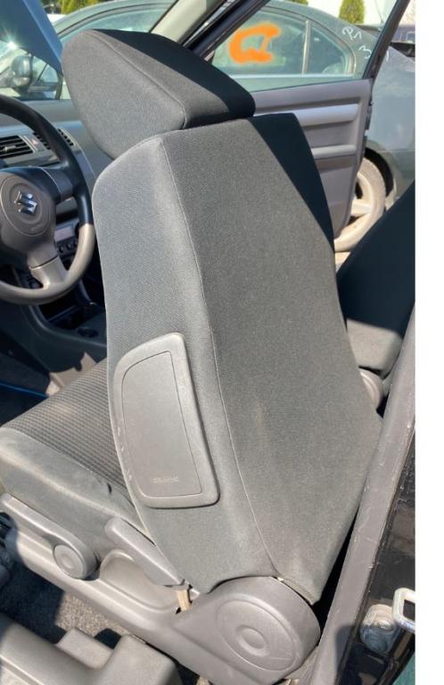 Suzuki Swift Mk6 2005-2010 hatchback 3- dverova verzia 1.3 petrol MT 68 kW 2007  Sedadlo predné ľavé
