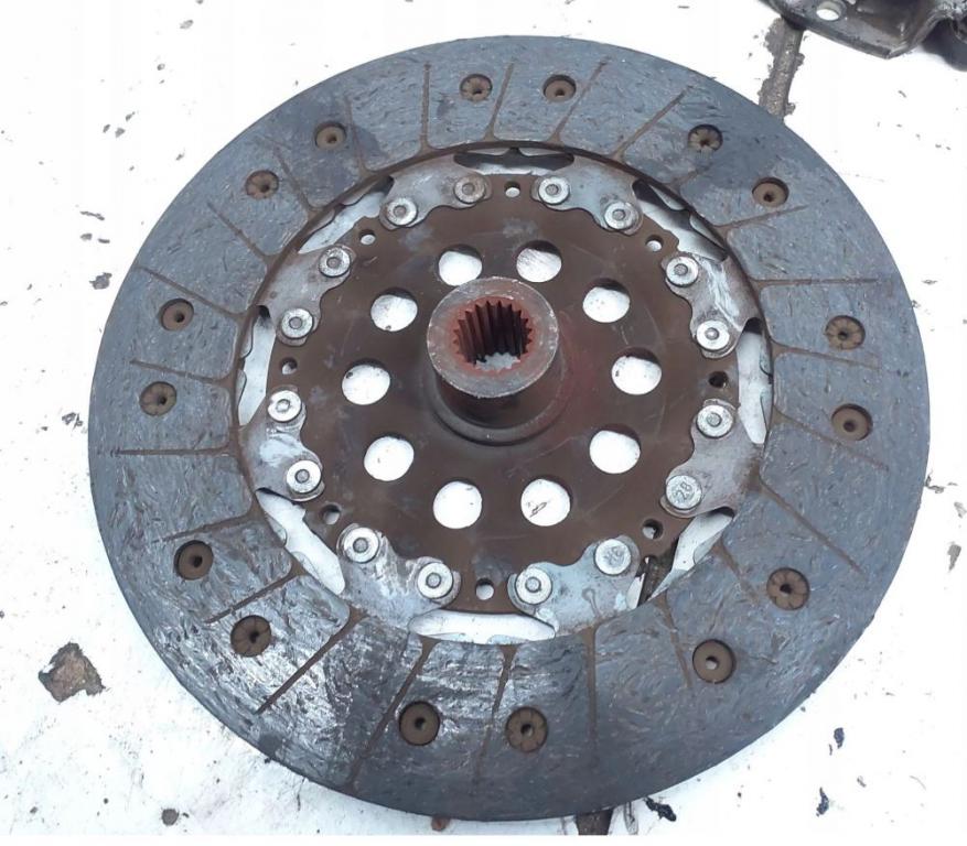 Volvo V70 I 1996-2000 combi 2.5 TDI diesel MT 103 kW 1999  Spojková sada 074141117A ; 074141031T ; 074105266B