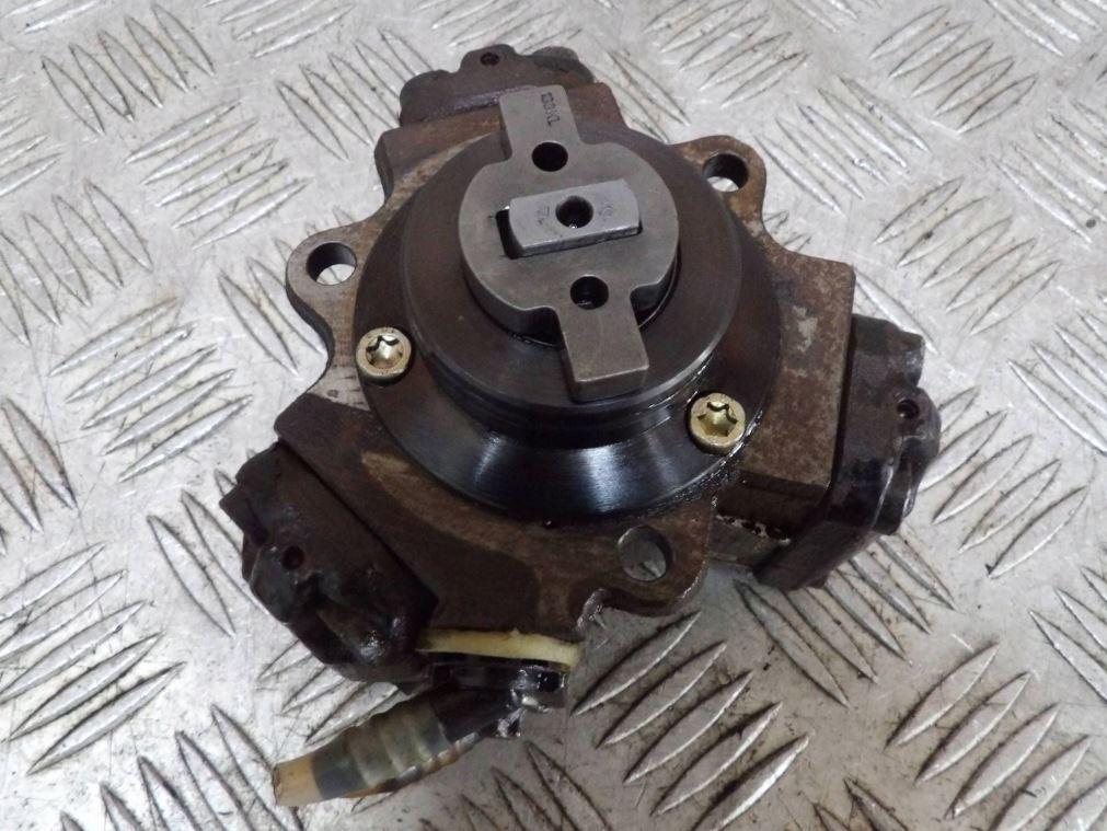 Jeep Grand Cherokee WJ 1998-2004 hatchback 2.7 CRD diesel AT 120 kW 2003  Vstrekovacie čerpadlo 0445010019