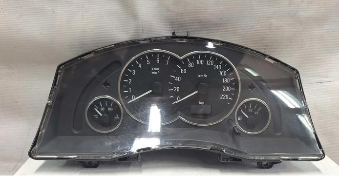 Opel Meriva A 2002-2010 hatchback 1.6  Prístrojová doska 13173382XU