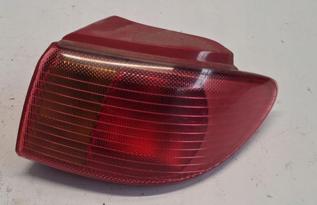Mazda 2 I 2003-2007 hatchback 1.4 16v petrol MT 59 kW 2003  Svetlo zadné prave + lave  3M7113405AM  3M7113404AK