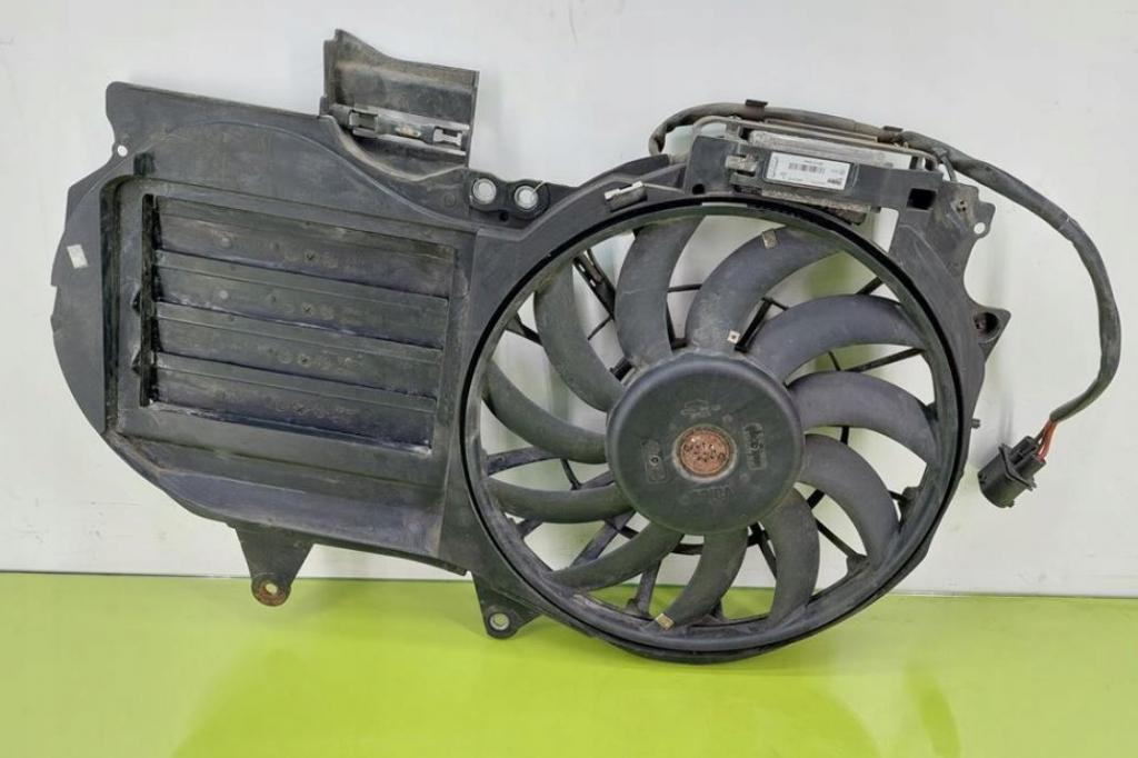 Audi A4 B7 2004-2008 combi 2.0 TDI diesel 103 kW 2006  Ventilátor chladiča klimatizácie 8E0959501T