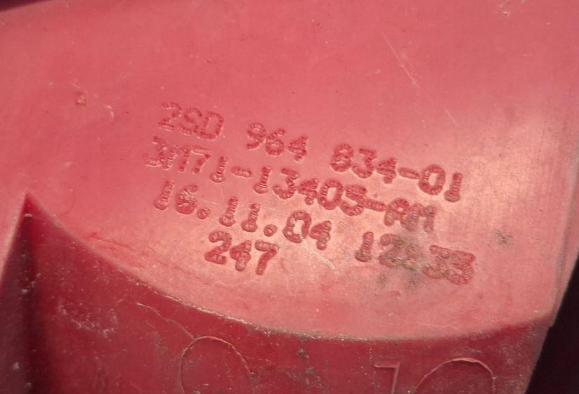 Mazda 2 I 2003-2007 hatchback 1.4 16v petrol MT 59 kW 2003  Svetlo zadné prave + lave  3M7113405AM  3M7113404AK