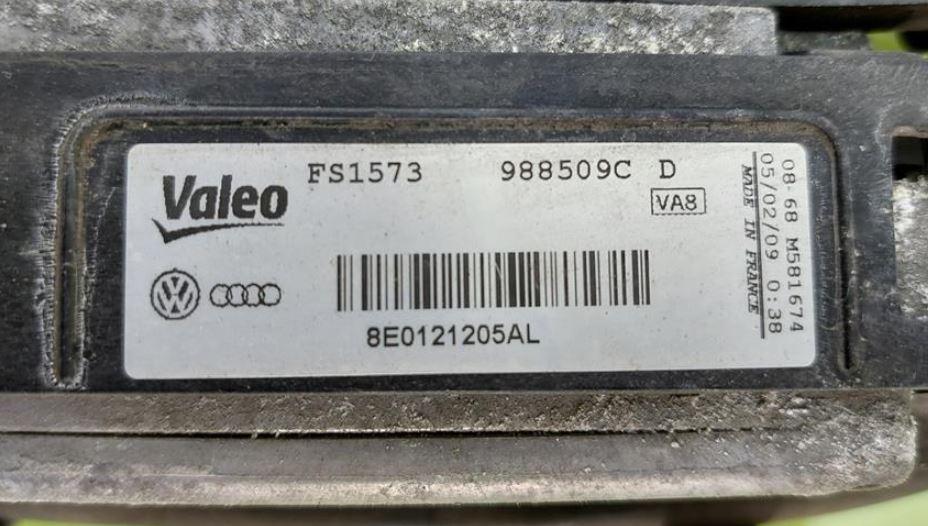 Audi A4 B7 2004-2008 combi 2.0 TDI diesel 103 kW 2006  Ventilátor chladiča klimatizácie 8E0959501T