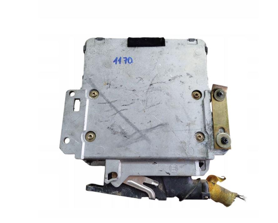Audi 80 B4 1991-1994 sedan 1.9 TD diesel MT 55 kW 1992  Riadiaca jednotka motora 0281001185 8A0907401B