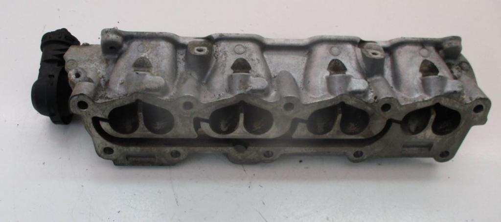 Opel Astra III 2004-2014 hatchback 1.6 16v petrol MT 77 kW 2005  Sacie potrubie 24431920 Z16XEP