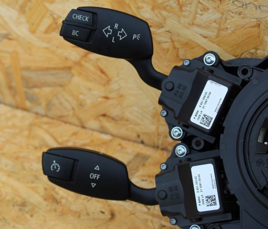 BMW 5 E60 2003-2010 sedan 2.0 D diesel MT 110 kW 2006  Prepínacie páčky pod volantom 695134903; 629410603; 695135202