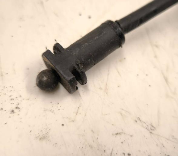 Volkswagen Sharan I 1995-2010 Lanko prednej kapoty 7M3823531A YM2116C656AB