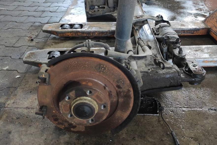 Renault Laguna III 2007-2015 combi 2.0 DCI diesel 110 kW   Náprava zadná