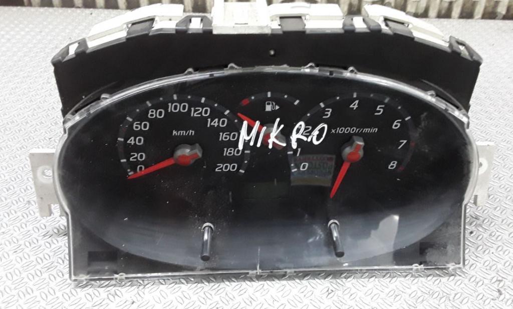 Nissan Micra K12 2003-2010 hatchback 1.2 16v petrol AT 59 kW 2006  Prístrojová doska AX701