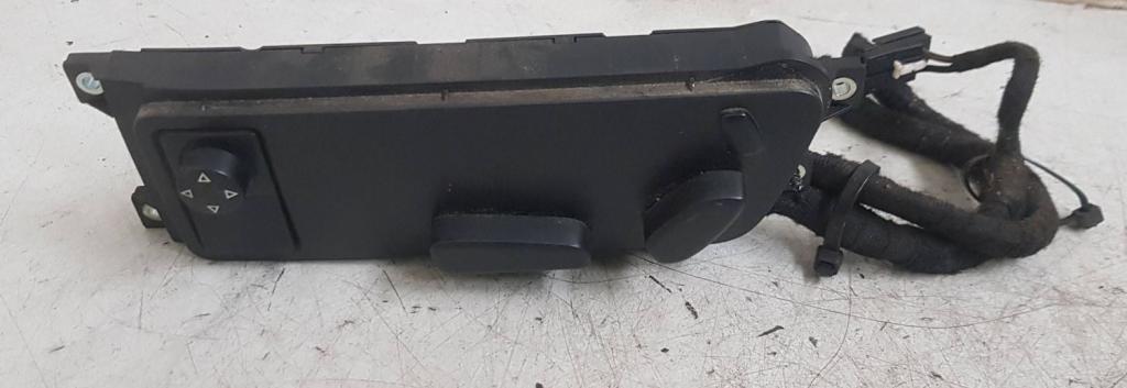 Volkswagen Touareg I 2002-2010 hatchback 2.5 TDI diesel BAC AT 128 kW 2005  Prepínač 7L6959765