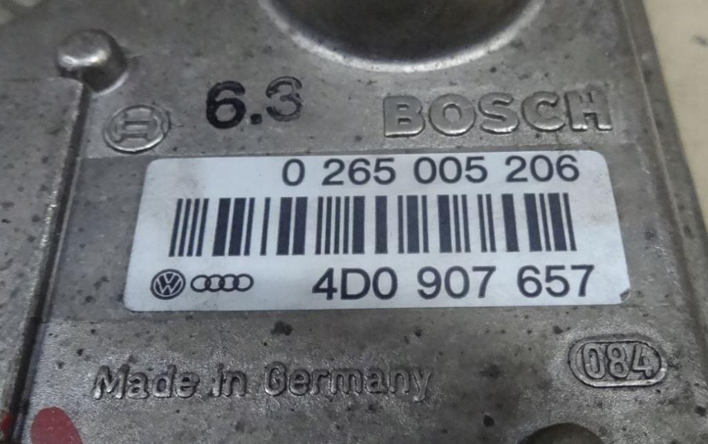 Audi A8 D2 1994-2002 sedan 3.7 V8 petrol AT 169 kW 1997 Snímač ESP 4D0907657