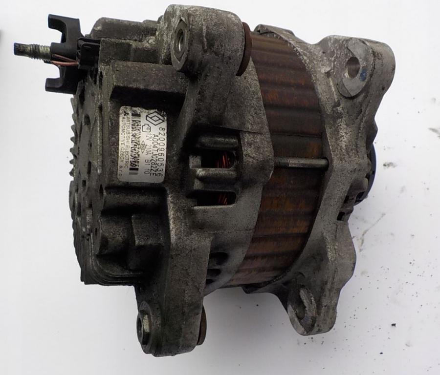 Renault Laguna III 2007-2015 hatchback 2.0 DCI diesel MT 110 kW 2008 Alternátor 8200960536