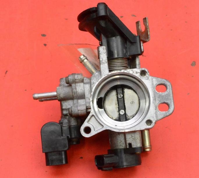 Toyota Yaris I 1999-2005 hatchback 1.0 VVTI petrol MT 50 kW 2005  Škrtiaca klapka 22210-0J010