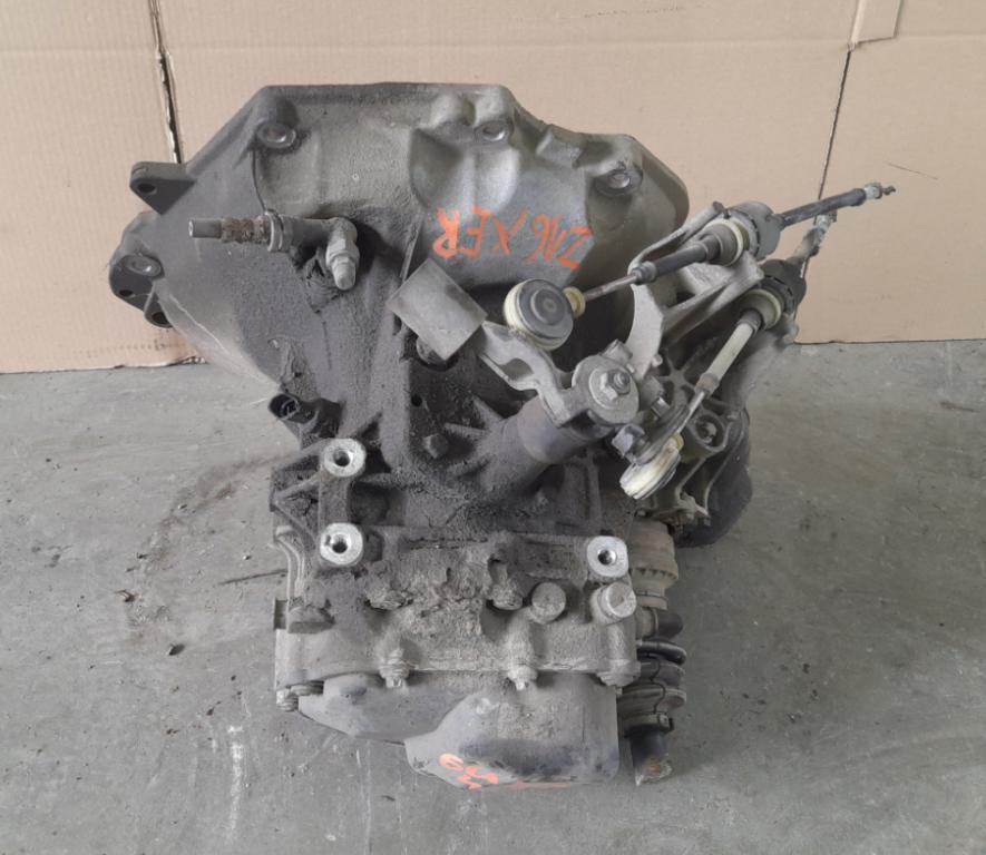 Opel Astra III 2004-2014 hatchback 1.6 16v petrol Z16XER MT 85 kW 2007  Prevodovka 6UW419
