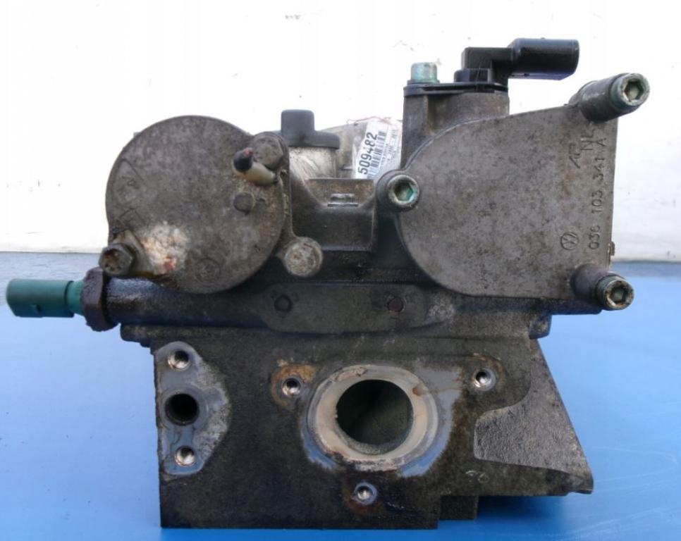 Volkswagen Golf IV 1997-2003 hatchback 1.4 16v petrol MT 55 kW 1999  Hlava valcov 036103373AK BCA