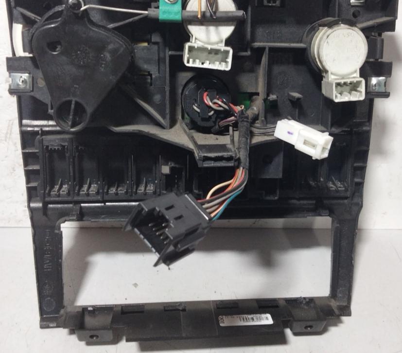 Iveco Daily IV 2006-2014 3.0 HPT diesel F1CE0481H MT 130 kW 2012  Panel kúrenia/klimatizácie 5801259634 568740100