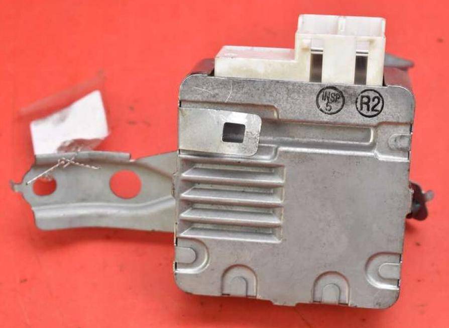 Toyota Avensis II T25 2003-2008 sedan 1.8 VVTI petrol MT 95 kW 2004  Modul 89650-05030