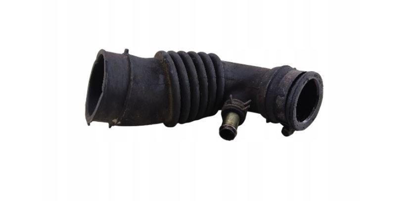 Toyota Avensis I T22 1997-2003 sedan 2.0 D4D diesel 81 kW 2001  Hadica chladenia vzduchu 17881-27080