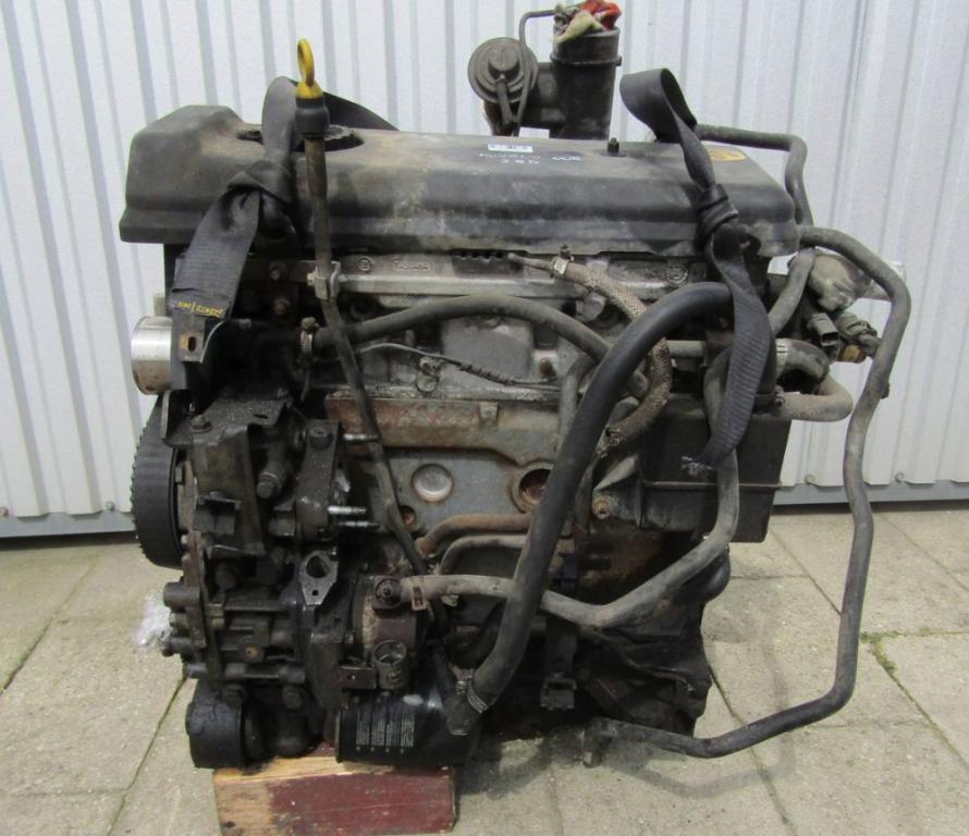 Opel Movano I 1999-2003 hatchback 2.5 D diesel MT 59 kW 2000 Motor diesel S8UW722