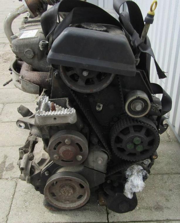 Opel Movano I 1999-2003 hatchback 2.5 D diesel MT 59 kW 2000 Motor diesel S8UW722