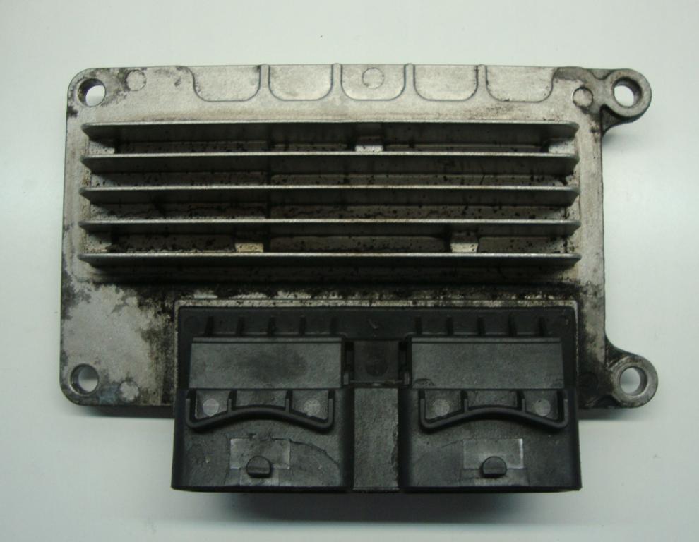 Renault Clio II 1998-2012 hatchback 1.2 petrol Riadiaca jednotka motora 8200181482 8200262885 IAW5NR2.C6