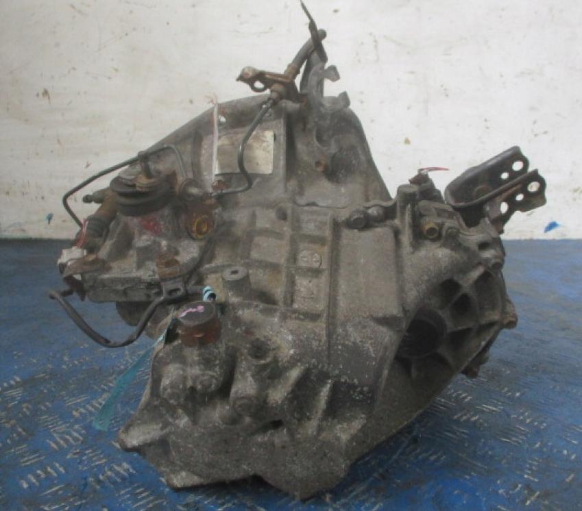 Toyota Yaris I 1999-2005 hatchback 1.0 VVTI petrol MT 50 kW 2001  Prevodovka manuálna