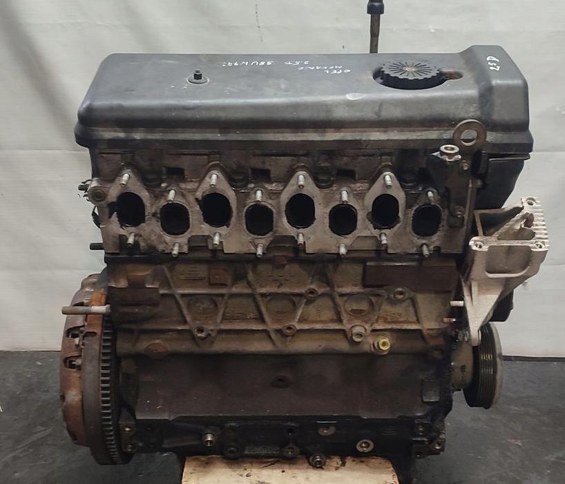 Opel Movano I 1999-2003 hatchback 2.5 D diesel MT 59 kW Motor diesel S8UW772