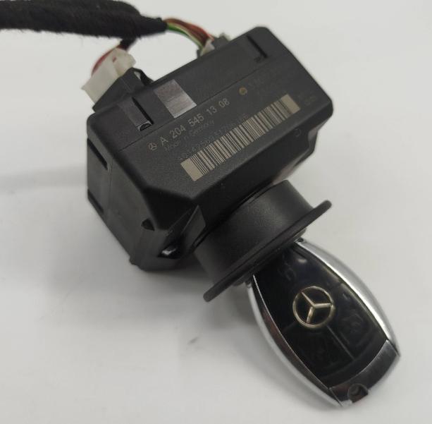 Mercedes C W204 2007-2014 sedan 2.2 CDI diesel AT 125 kW 2011 Spínacia skrinka A2045451308