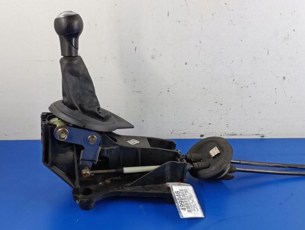Citroen C4 I 2004-2011 hatchback 1.6 16v petrol MT 80 kW 2005  Rýchlostná páka (kulisa) 9655245980
