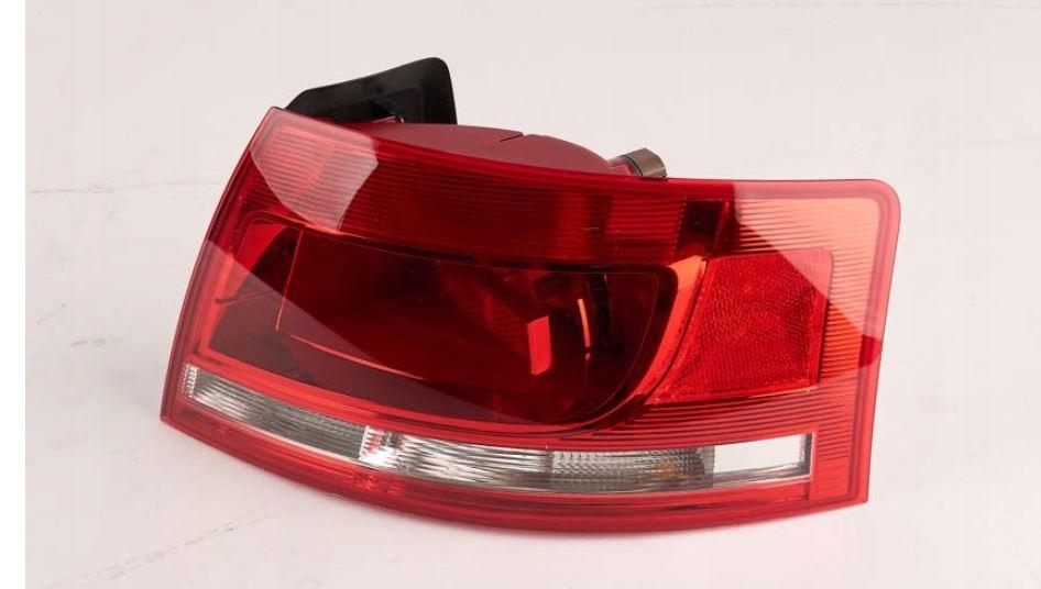 AUDI A4 kabriolet B6 B7 CABRIO 2009 103,00 2.0 TDI - BPW 1968,00  Svetlo zadné pravé 8H0945096C