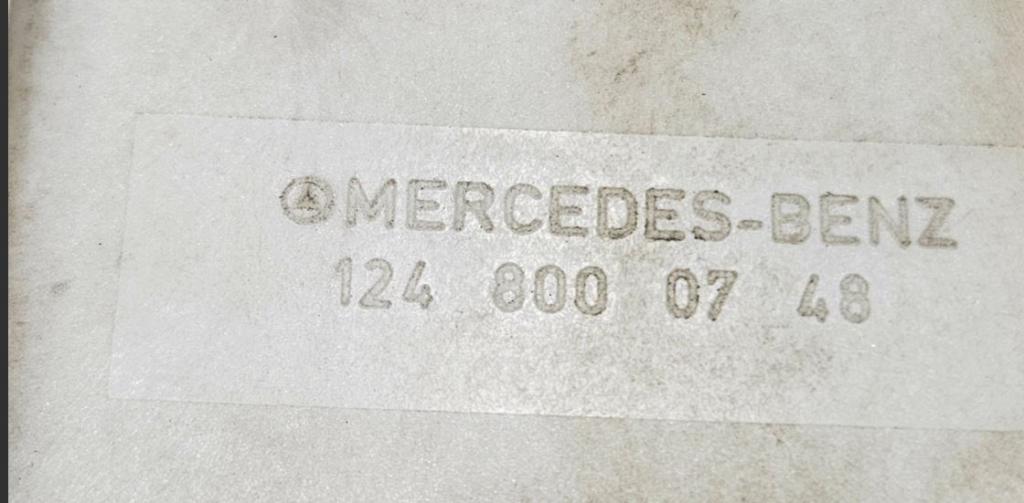 Mercedes 190 W201 1982-1993 sedan 1.8 petrol MT 80 kW 1991  Pumpa centrálneho zámku 1248000748
