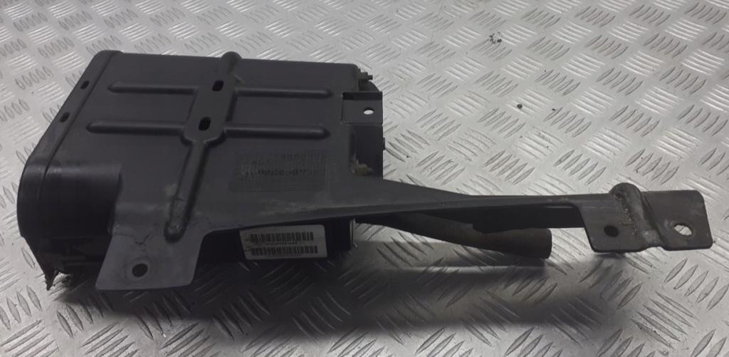 Chrysler Pacifica minivan 3.5 V6 petrol 186 kW 2006  Filter 04809610AA