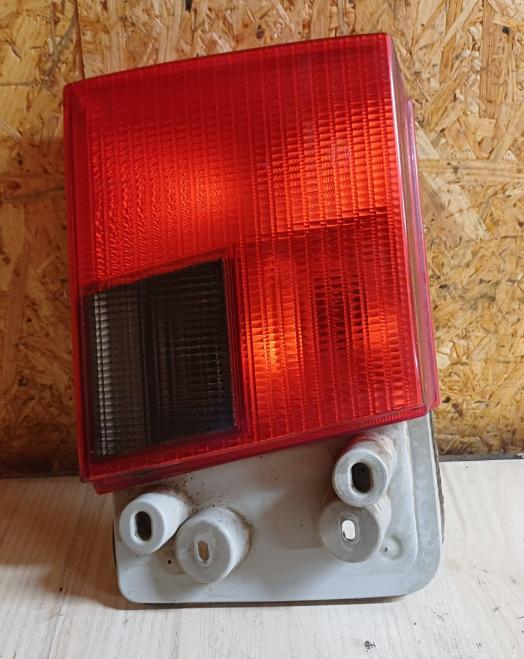Audi A6 C4 1994-1997 combi 1.9 TDI diesel MT 66 kW 1996  Svetlo zadné ľavé 4A0945093 145591