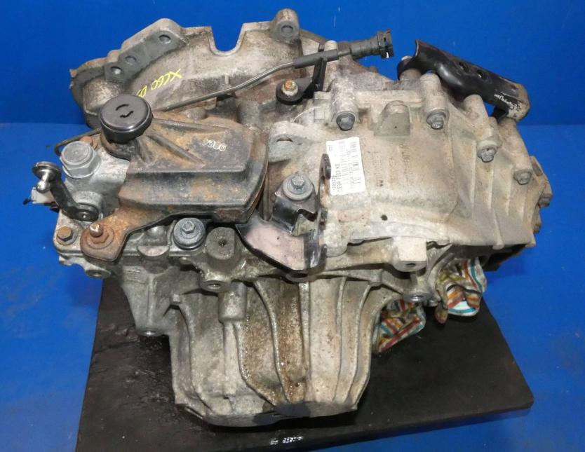 Volvo XC60 I 2008-2017 suv 2.4 diesel 151 kW 2012  Prevodovka manuálna 1285039 CG9R7002KB