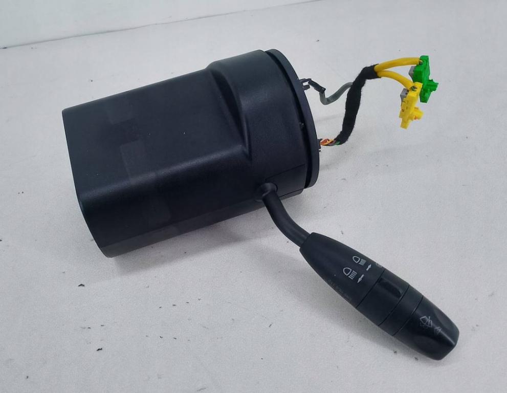 Mercedes A W169 2004-2012 hatchback 1.7 petrol MT 85 kW 2004  Prepínacie páčky pod volantom A1695402345  A1694640318