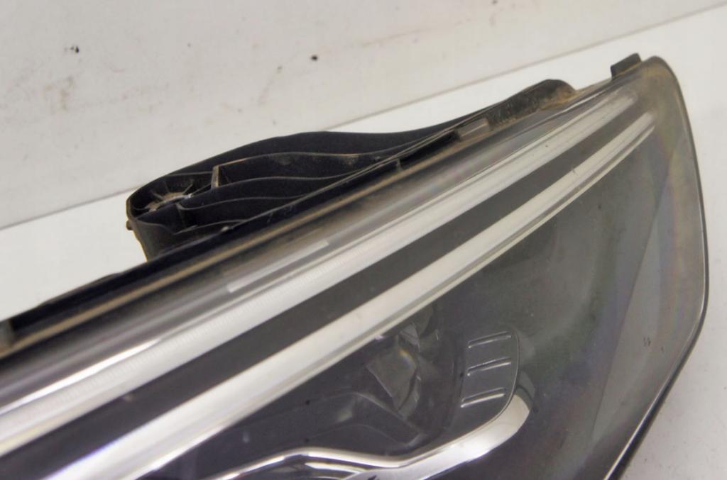 Opel Insignia B 2017- combi  Svetlo predné pravé 39122975