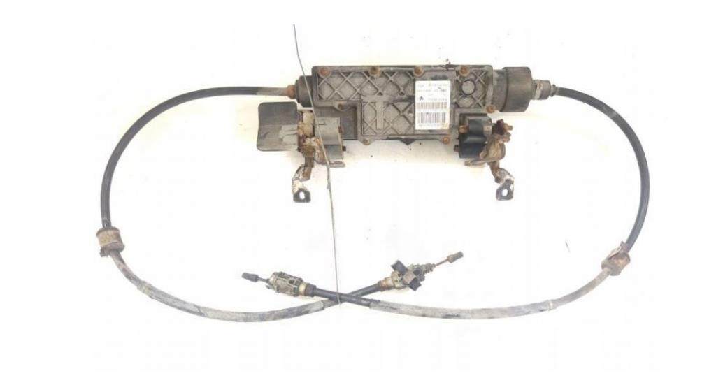 Citroen C5 II 2008-2017 combi 1.6 HDI diesel AT 84 kW 2012  Ručná brzda elektrická 9674099780