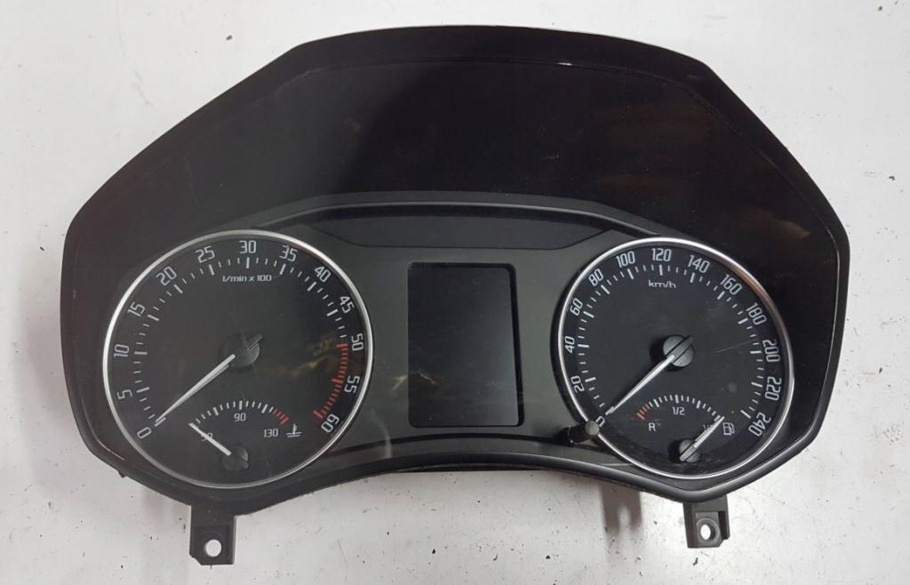 Skoda Octavia II 2004-2013 hatchback 1.9 TDI diesel AT 77 kW 2007  Prístrojová doska 1Z0920803M