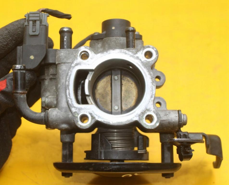 Hyundai I20 I 2008-2014 hatchback 1.2 16v petrol G4la MT 57.2 kW 2009  Škrtiaca klapka 35100-03000