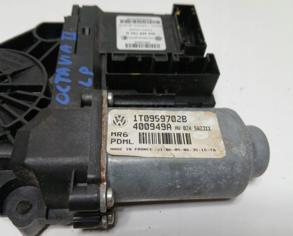 Skoda Octavia II 2004-2013 combi 2.0 TDI diesel MT 103 kW 2008  Motorček okien predný pravý 1T0959702B