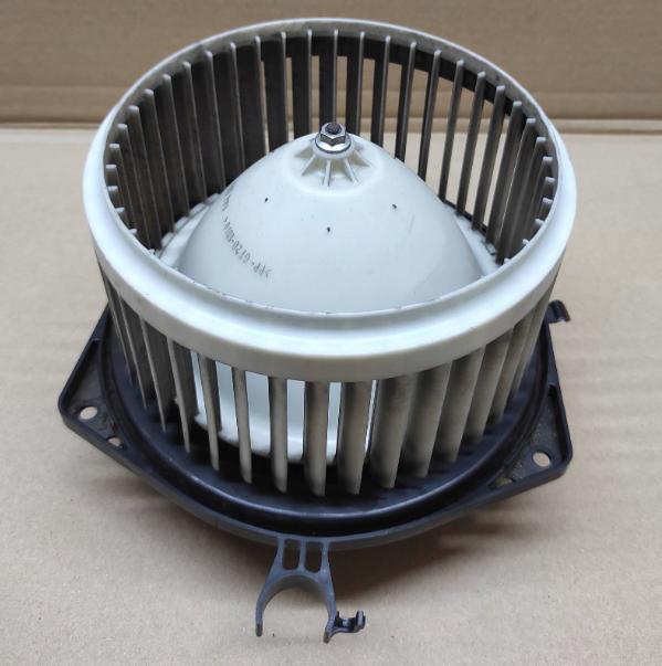 Renault Laguna III 2007-2015 hatchback Ventilátor kúrenia A10357A8400000