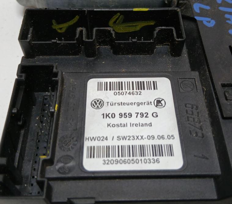 Skoda Octavia II 2004-2013 combi 2.0 TDI diesel MT 103 kW 2008  Motorček okien predný pravý 1T0959702B