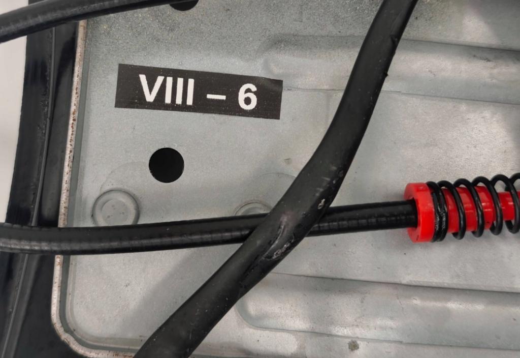 Ford Focus Mk2 2006-2010 cabrio  Mechanizmus sťahovania okna zadný pravý 38931014AH0