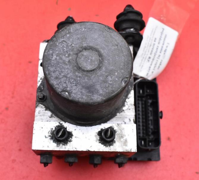 Audi A4 B8 2007-2015 combi 3.0 TDI diesel CCW AT 176 kW 2009  Pumpa ABS 8K0907379AH 0265236104