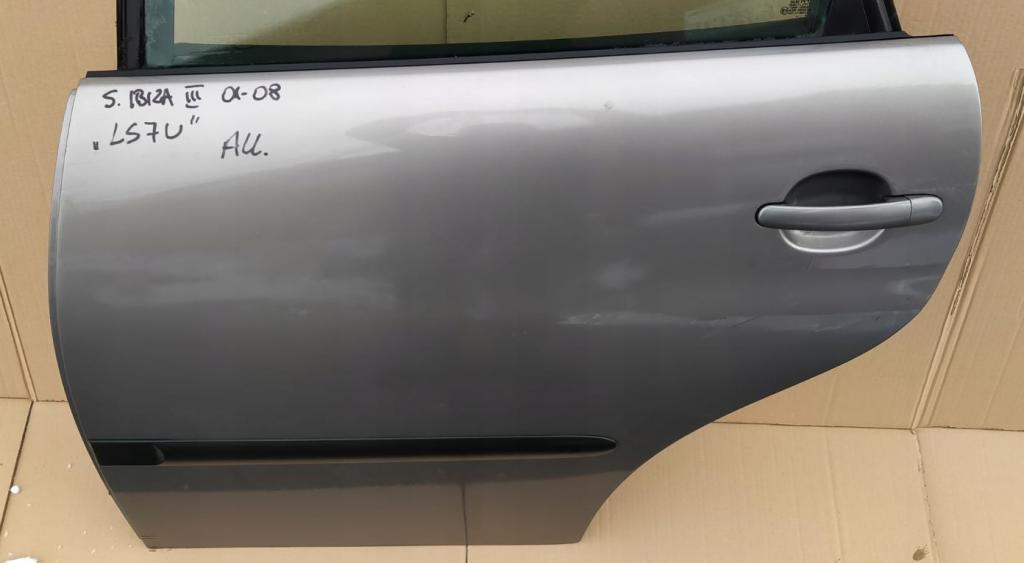 Seat Ibiza III 6L 2002-2008 hatchback 1.4 16v petrol MT 55 kW 2003  Dvere zadné ľavé LS7U